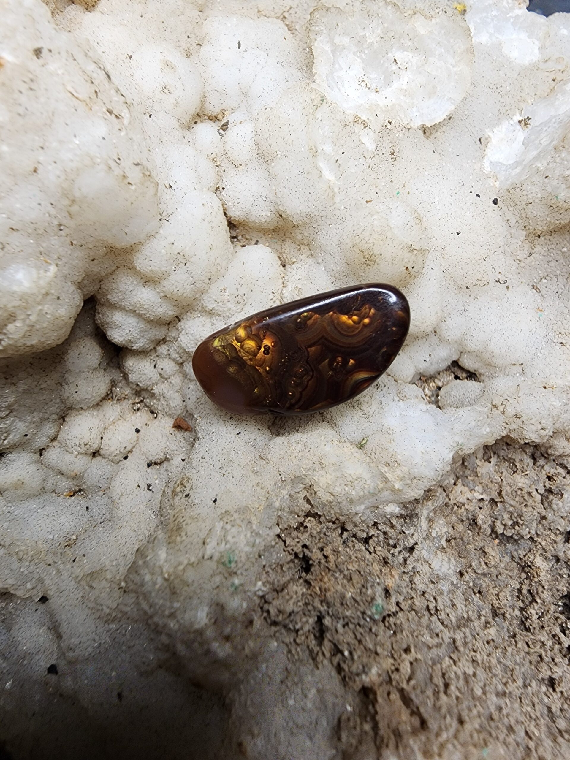 315 10.1ct oval cabochon
